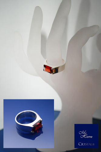 Klassik Ring mit Zirkonia / Ruby 8x11mm