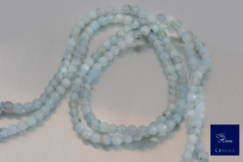 Aquamarine Strang, fac. ca. 4mm Perlen
