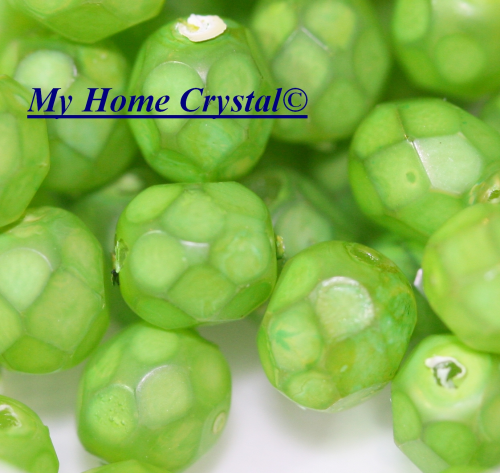 Glasschliffperle opal matt grün 6mm